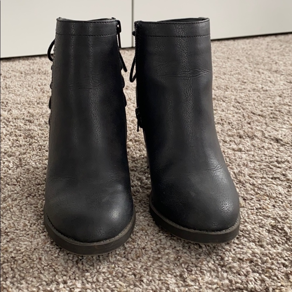 American Eagle Black Booties